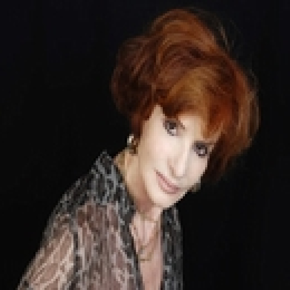 جائزة غونكور الشعر للبنانية فينوس خوري 