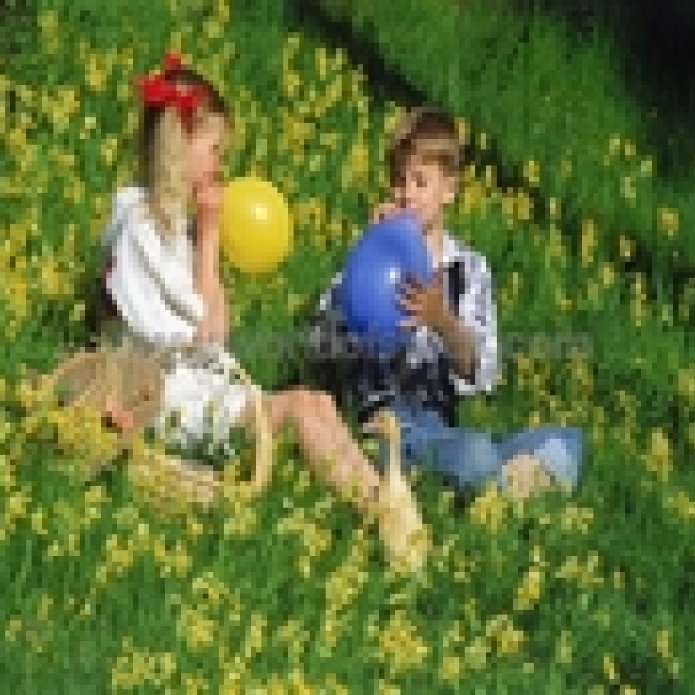 منع الأطفال في أوروبا من نفخ البالونات