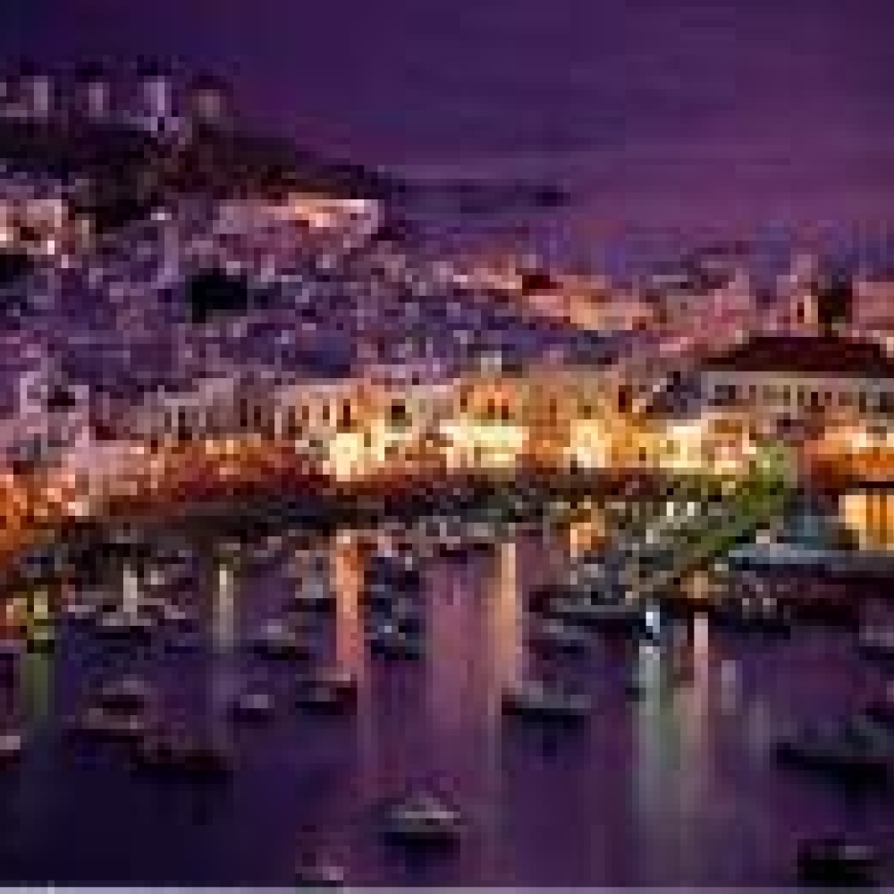 ميكونوس.. جزيرة الآلهة اليونانية