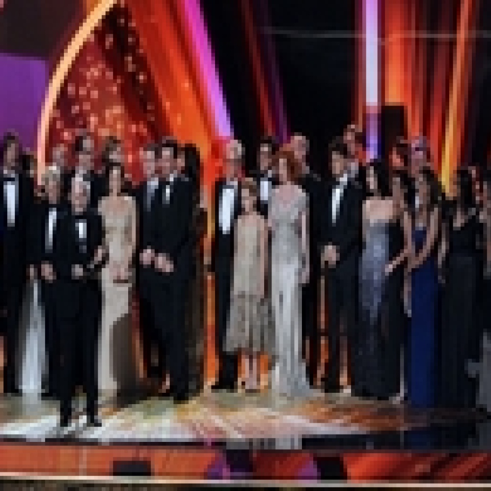 أكاديمية الفنون التلفزيونية توزع جوائز  إيمي 