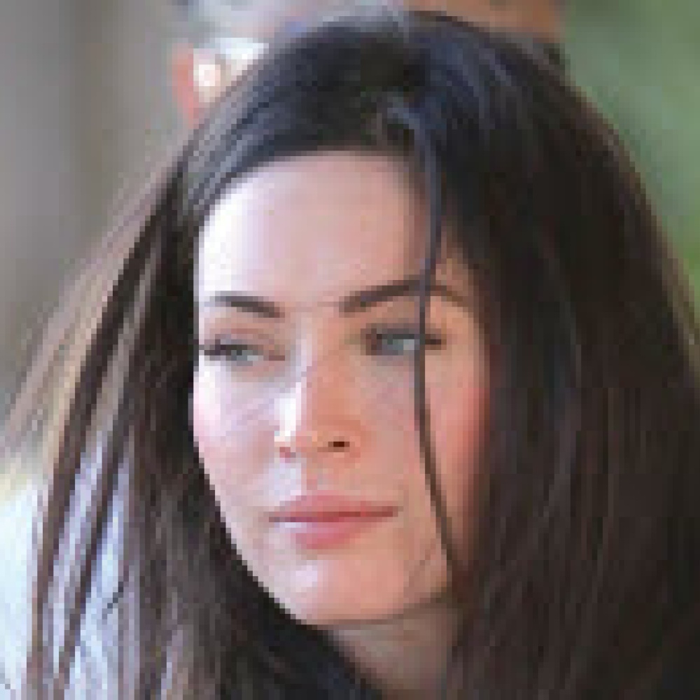 MEGAN FOX في حوار خاص بـ  هي 