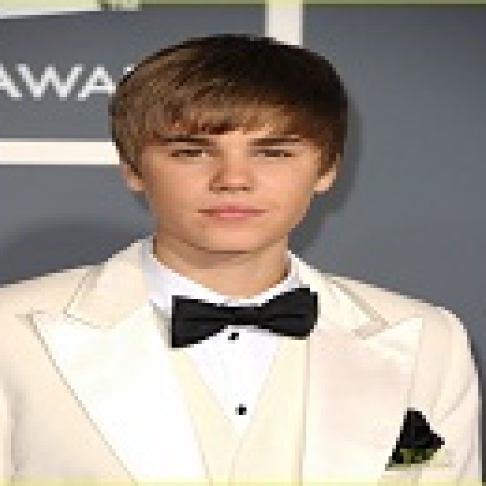 11 مليون شخص يتابعون جاستن بيبر