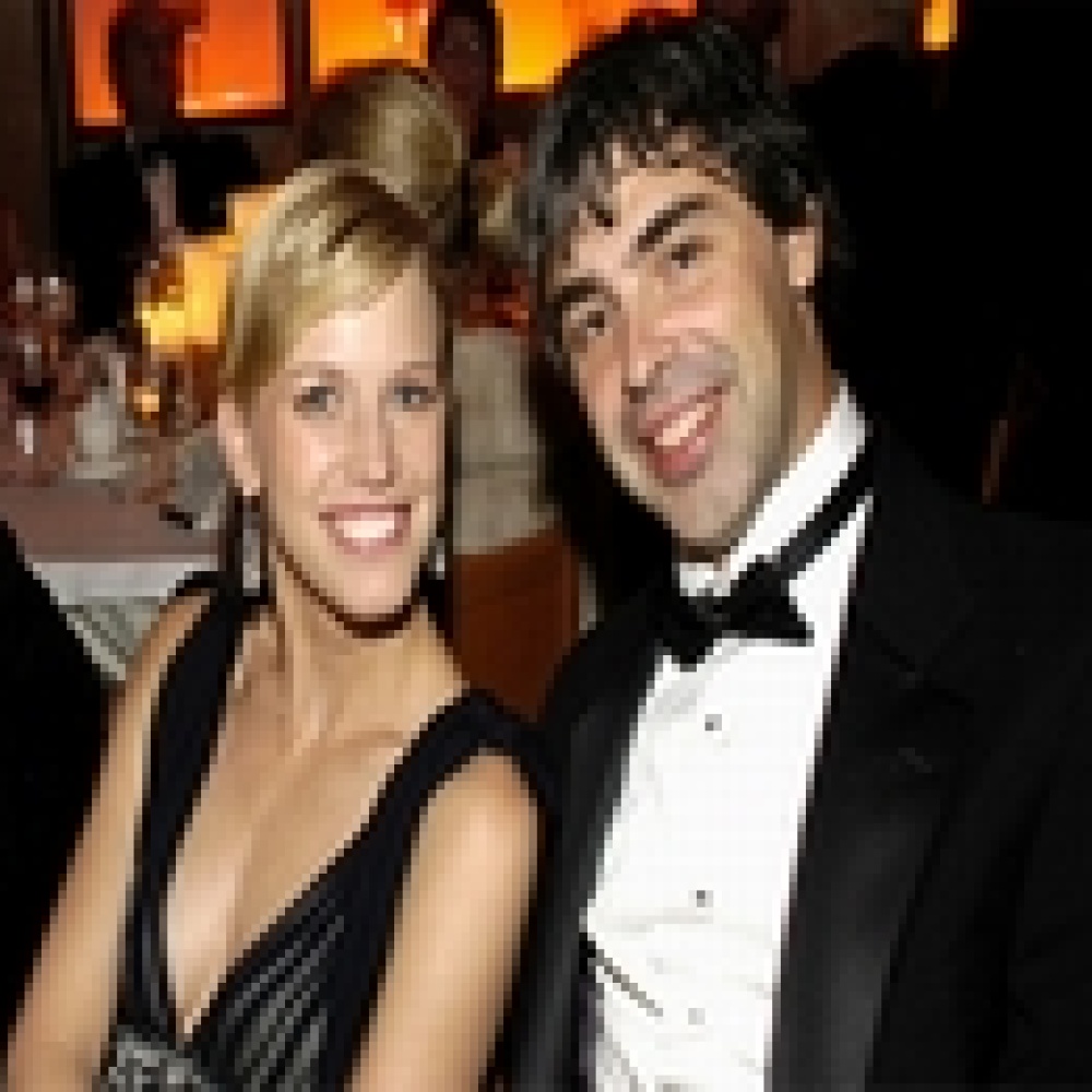 5 نساء وراء 5 عظماء