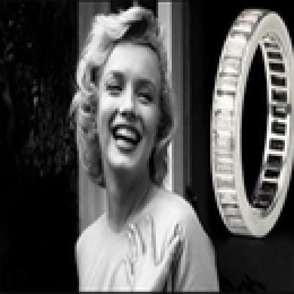 خاتم جواز مارلين مونرو فى مزاد “تذكارات هوليوود”