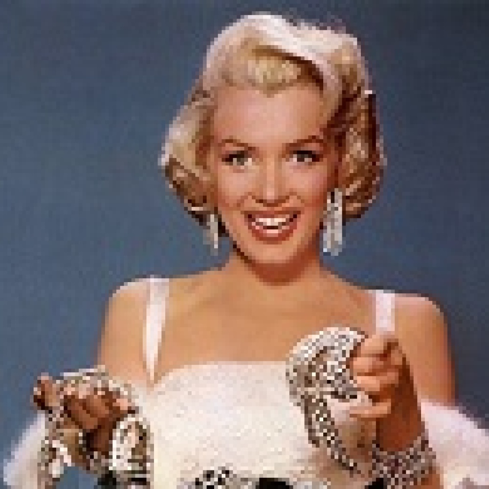 بيع فستان مارلين مونرو بـ 4.6 مليون دولار