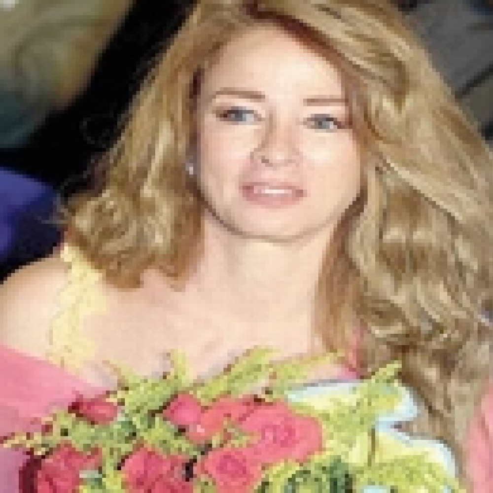 نجلاء فتحي تعود إلى الأضواء