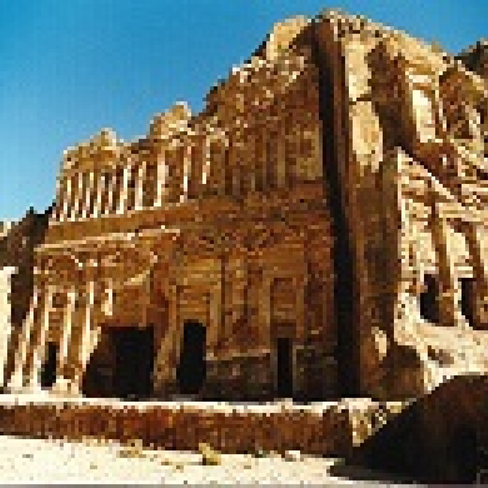 تواصل مهرجان البترا السياحي الى نهاية تموز