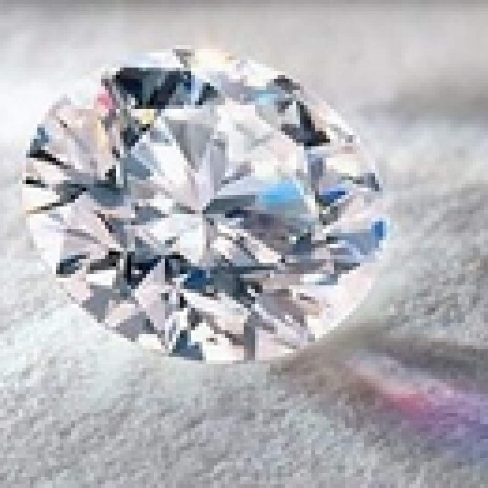 اضمني قيمة شراء الماس