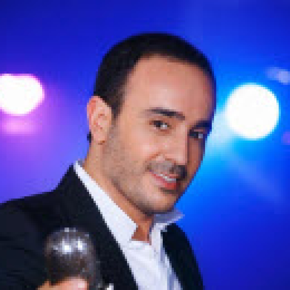 صابر الرباعي يتحدى المطر في  موازين  