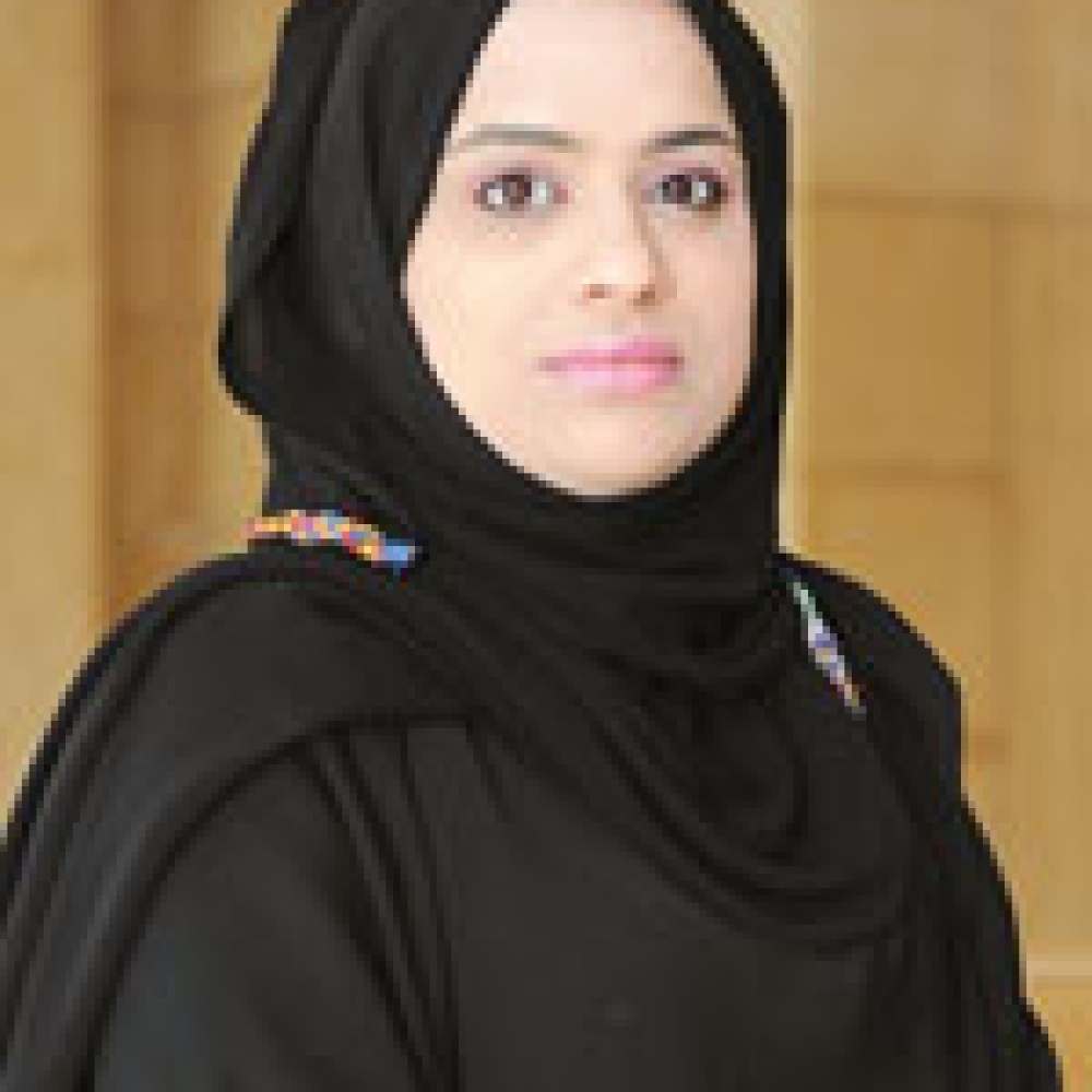 لا نريد قوانين تفرق بين المرأة والرجل وإنما تشريعات تخفف العبء عن كتفيها حتى نوقف التسرب الوظيفي