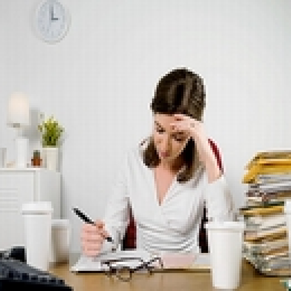 سبع خرافات عن النساء والمال