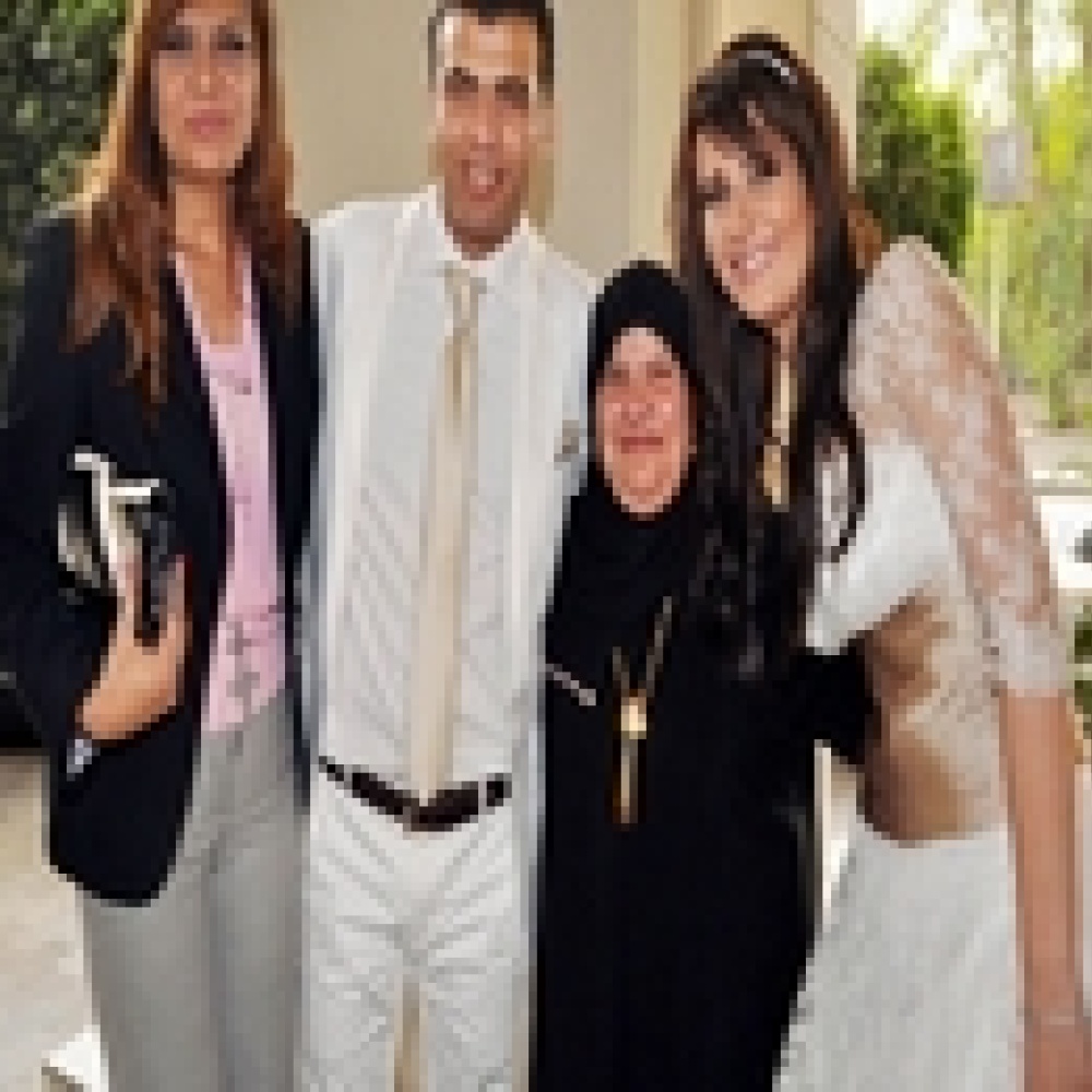 فستان عرس يارا ناعوم بتوقيع إيلي صعب