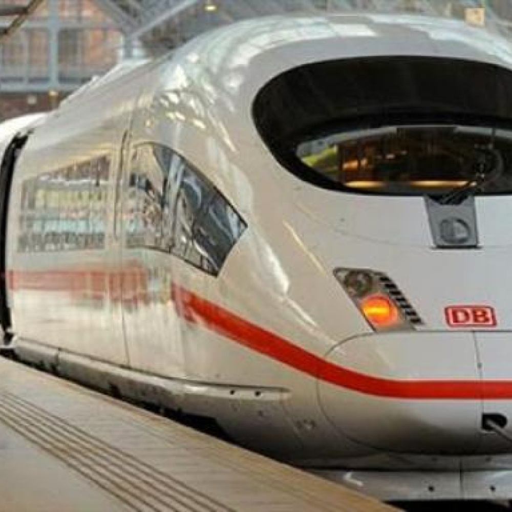 مصرع شاب عربي هرب من الترحيل فخطفه الموت في الحال
