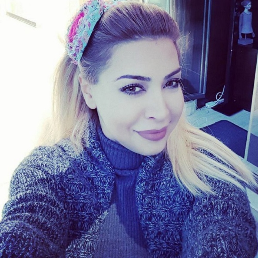 نوال الزغبي تحيي متابعيها بـ "سيلفي" جميل 