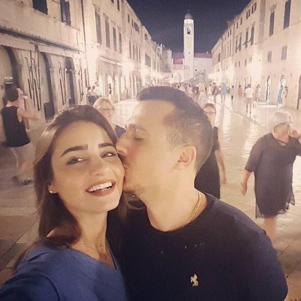 هكذا احتفلت ايميه صياح بعيد ميلاد زوجها في كرواتيا