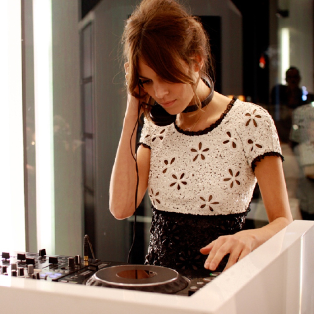 نصائح تضمن أداء رائعا لـDJ زفافك