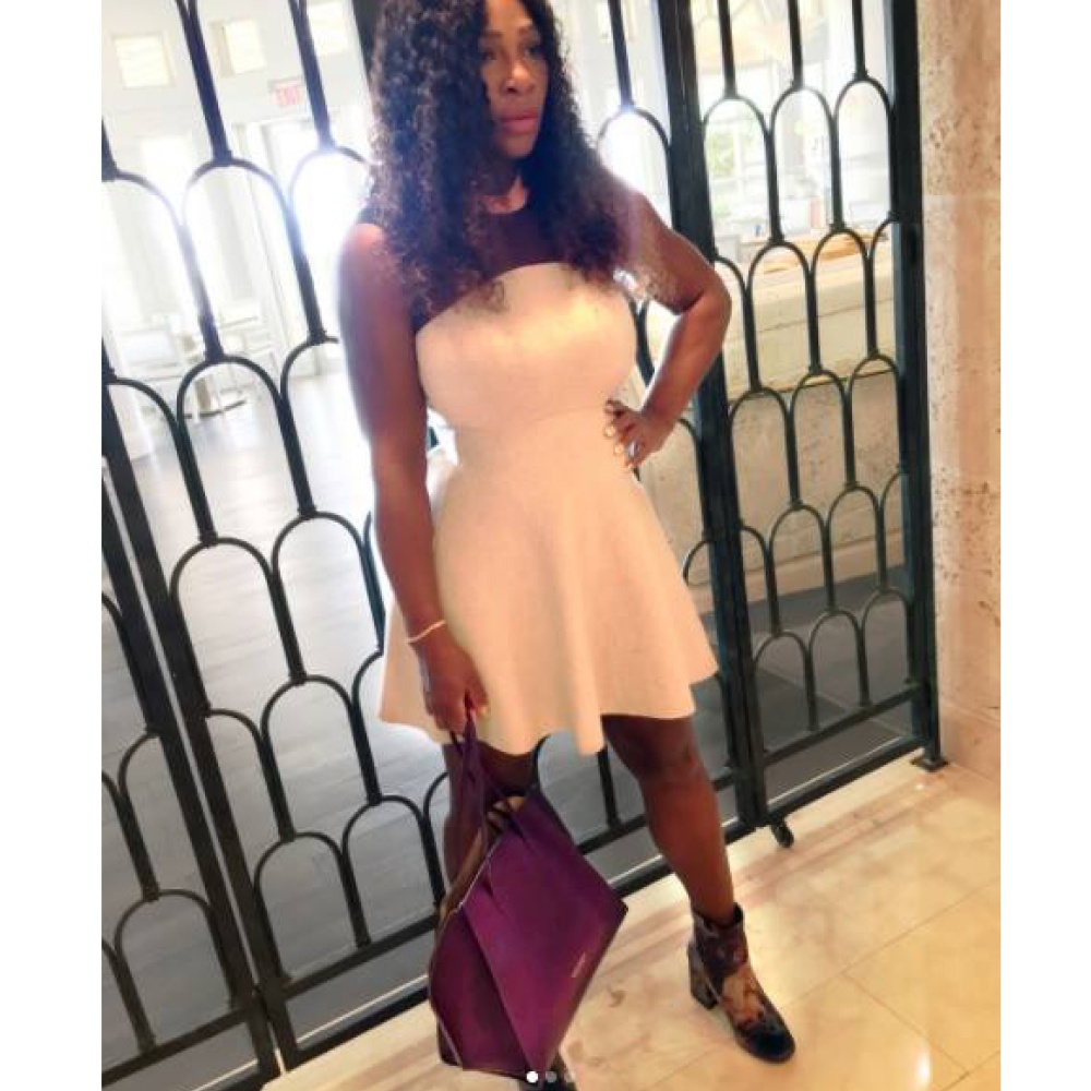 لاعبة التنس العالمية سيرينا ويليامز تبهر متابعيها برشاقتها بعد 3 أسابيع من ولادة طفلتها