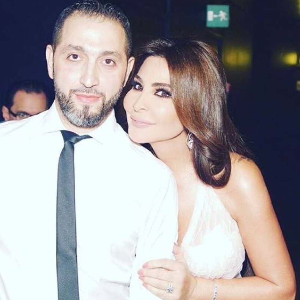 اليسا تشارك متابعيها صورة مع شقيقها كميل في باريس