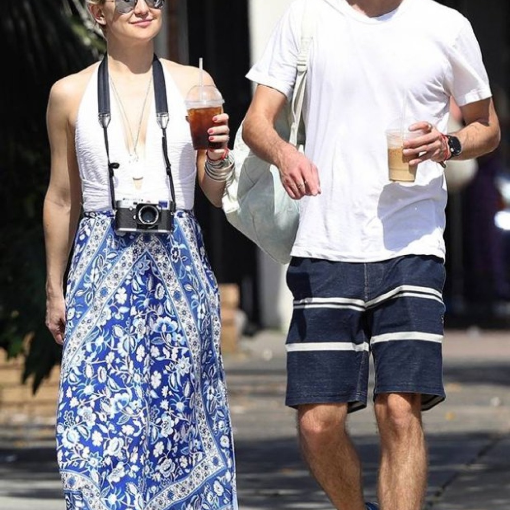 كيت هدسون وصديقها داني فوجيكاوا خلال نزهة سياحية في استراليا 