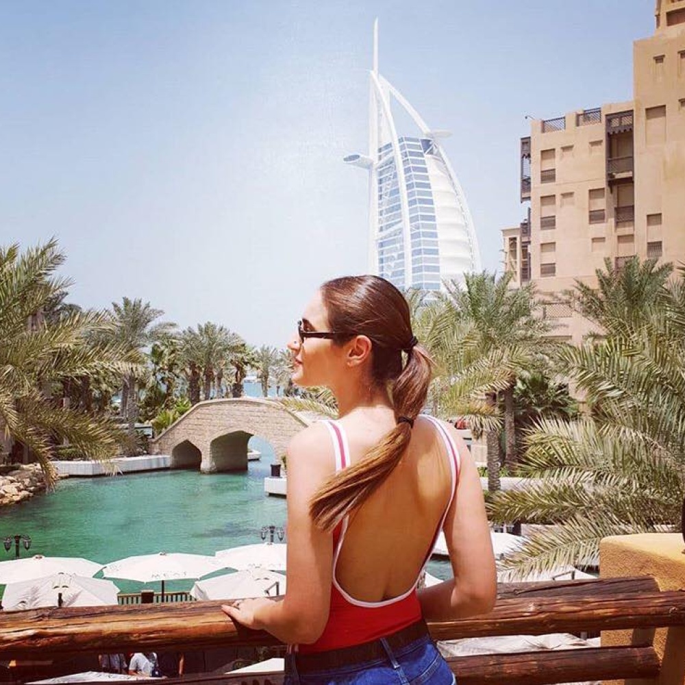 ايميه صياح تستمتع في إجازتها بربوع دبي