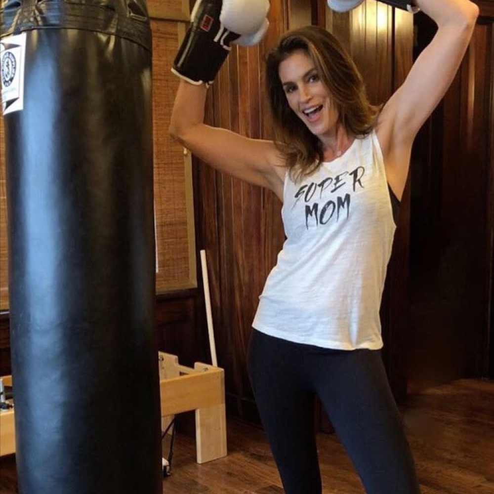 الملاكمة هي السر وراء رشاقة السوبر ماما سيندي كروفرد