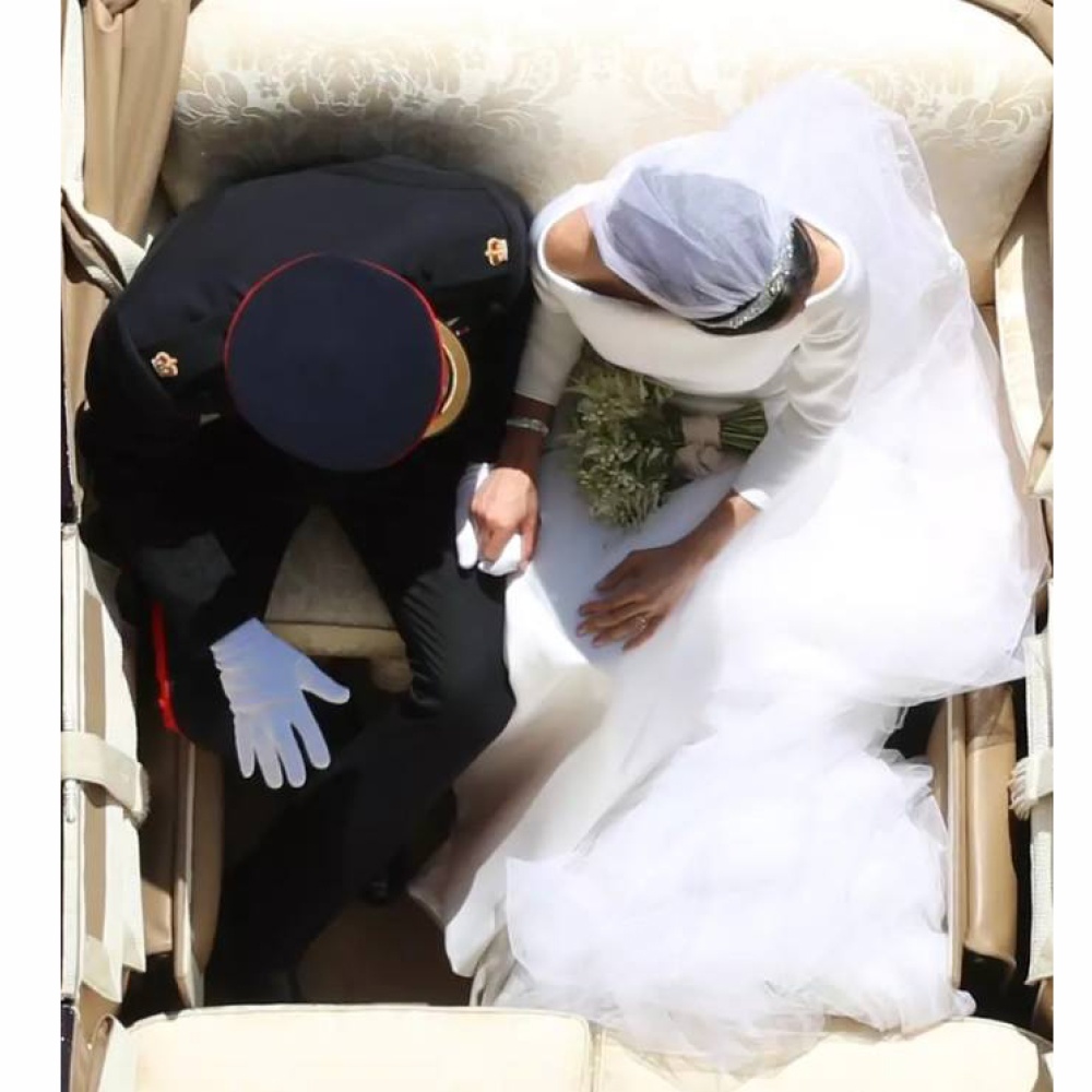 صورة "عين النسر" للعروسين الأمير هاري وميغان ماركل تنال إعجاب الملايين وتذكرنا بالقصص الخرافية!