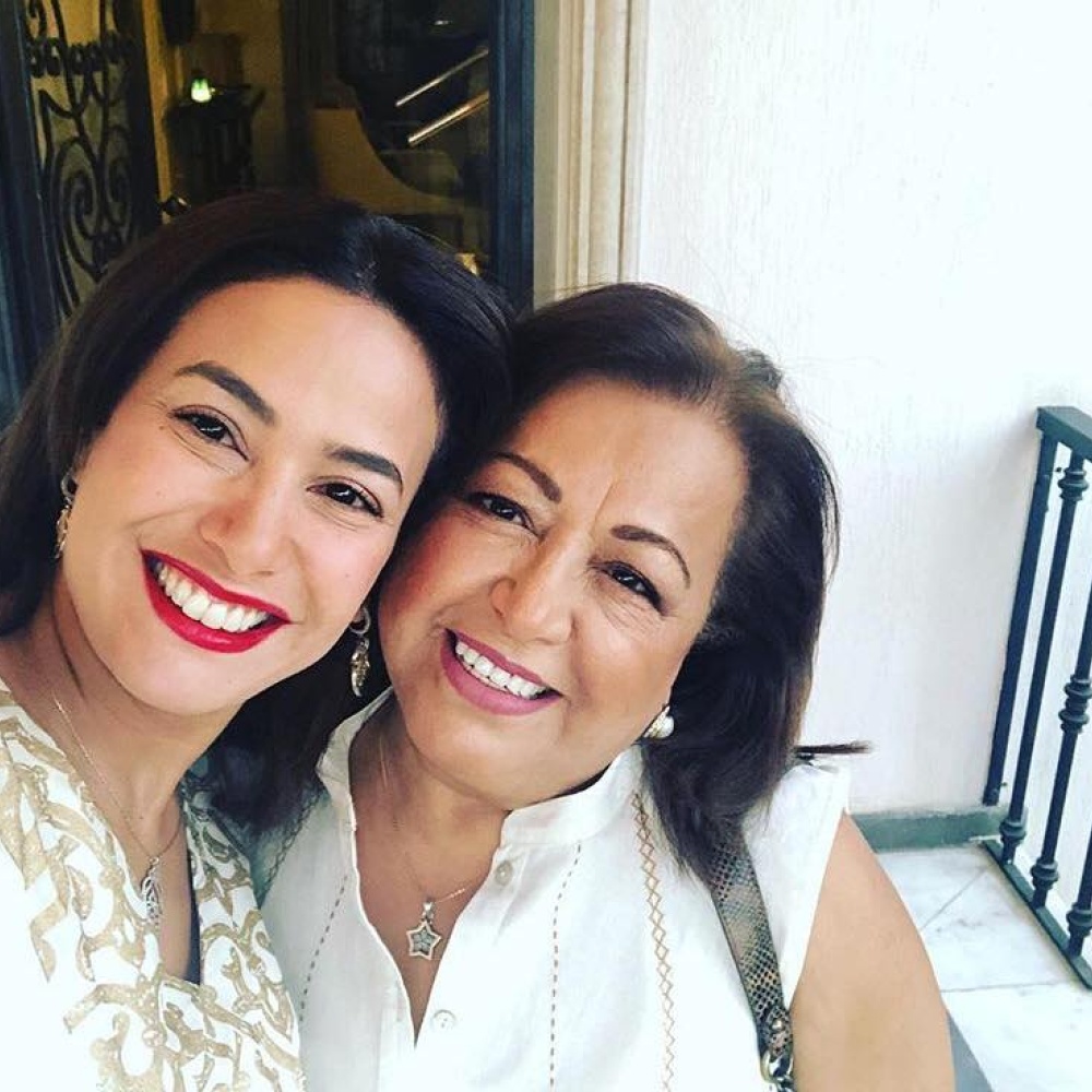 هند صبري تهنئ والدتها في عيد ميلادها بهذه الصورة