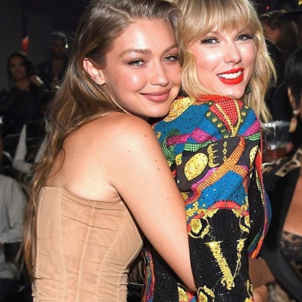 تايلور سويفت و جيجي حديد 