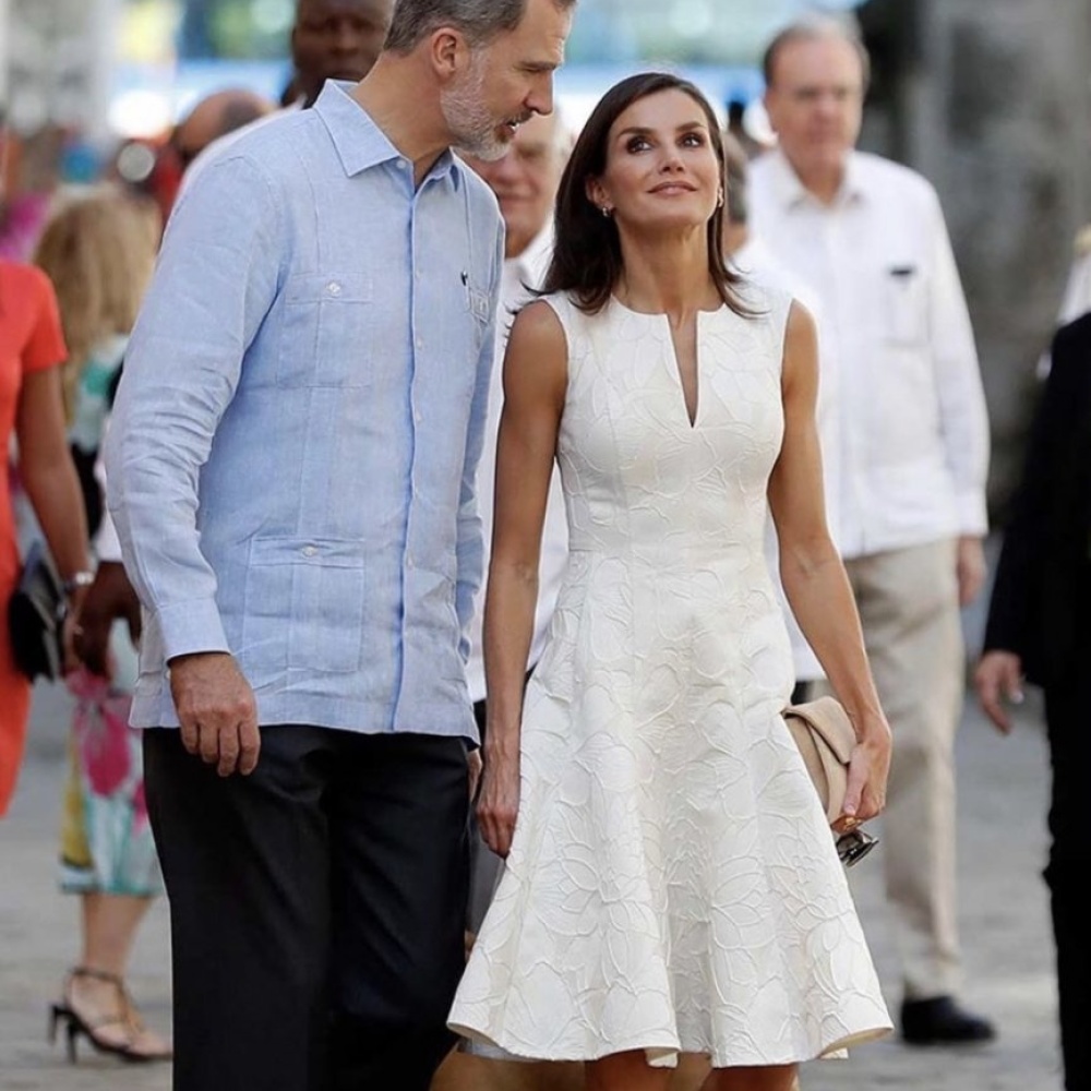 الملكة ليتيزيا برفقة زوجها ملك اسبانيا فيليب السادس في هافانا