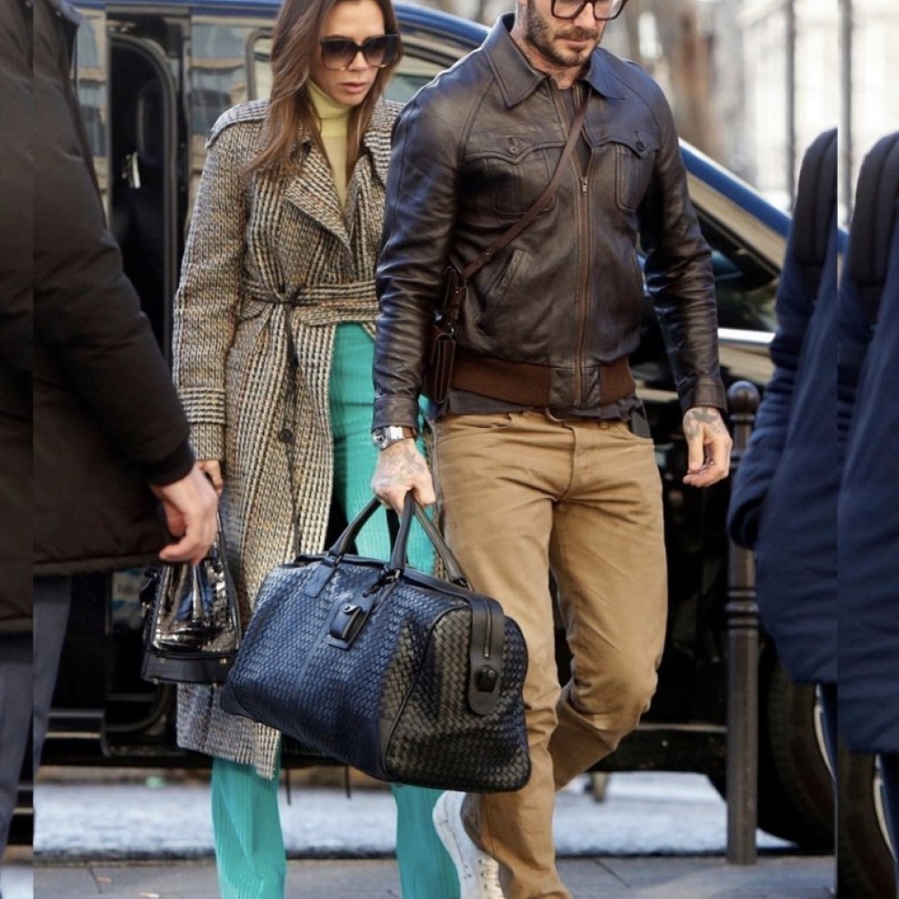 ديفيد بيكهام برفقة زوجته فيكتوريا بيكهام في باريس