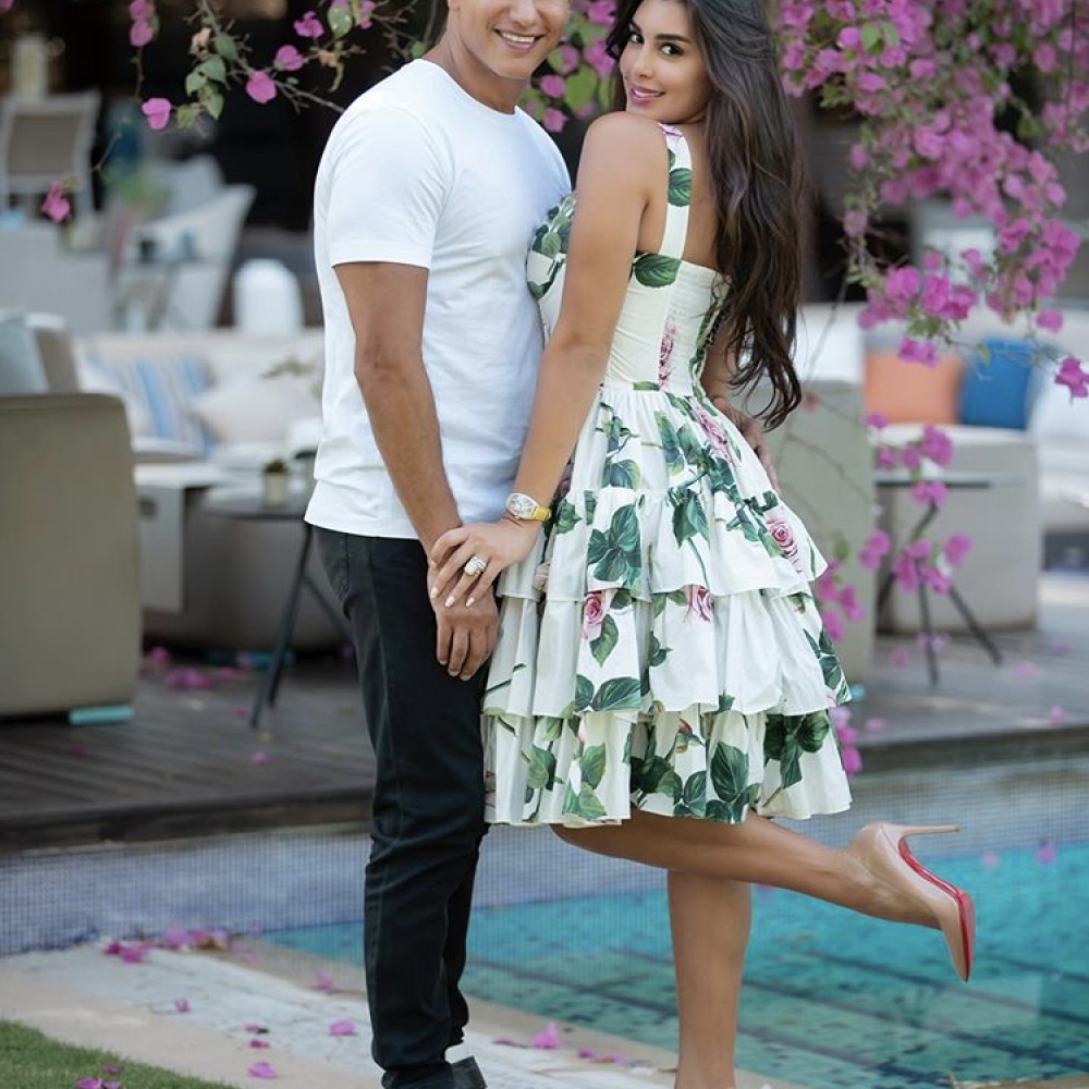 ياسمين صبري مع زوجها أحمد أبو هشيمة