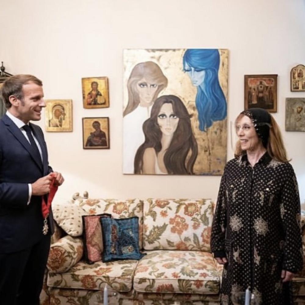 أحدث صور من لقاء السيدة فيروز بالرئيس الفرنسي إيمانويل ماكرون