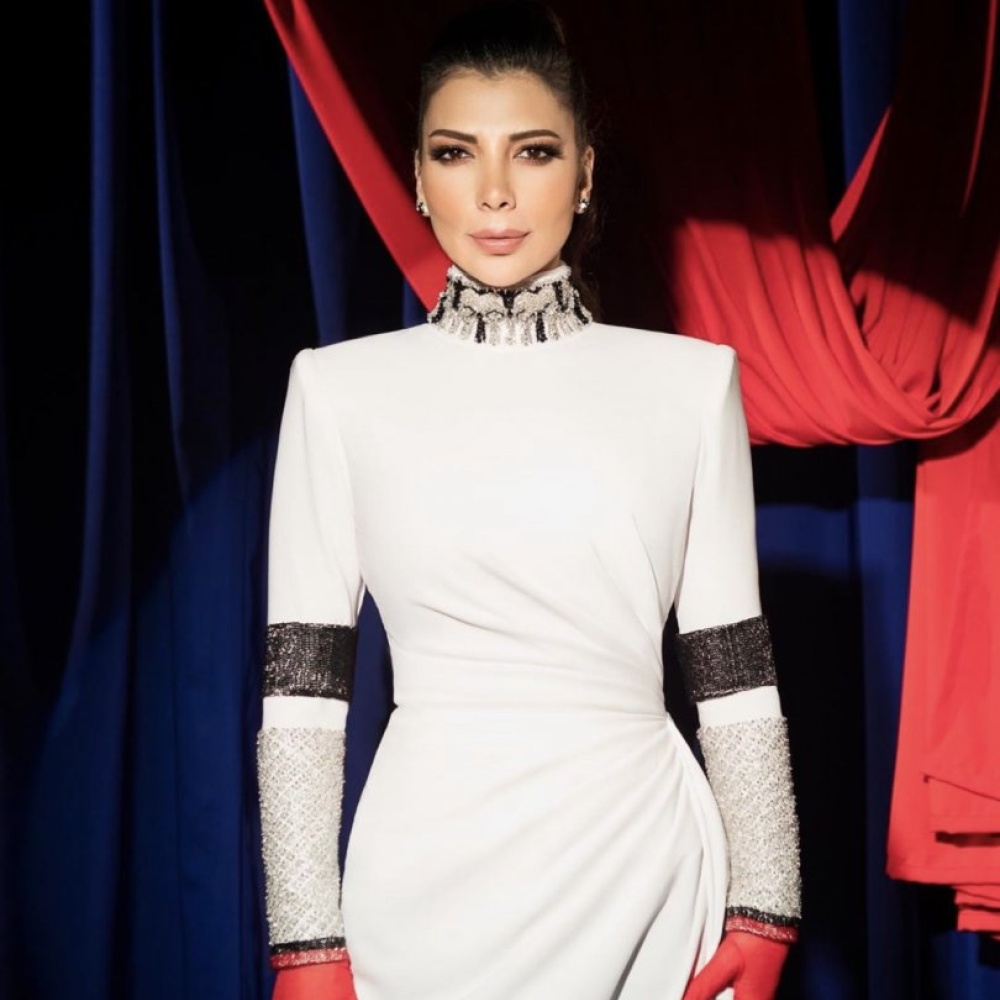 أصالة تنشر صورتها الأولى على انستغرام مع رسالة معبرة بعد حذف جميع منشوراتها