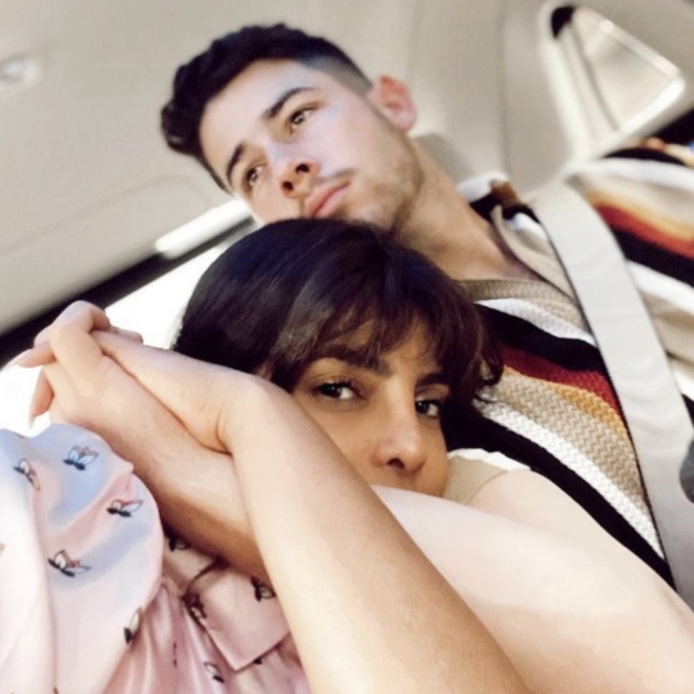 صورة لطيفة نشرتها بريانكا شوبرا برفقة زوجها نيك جوناس