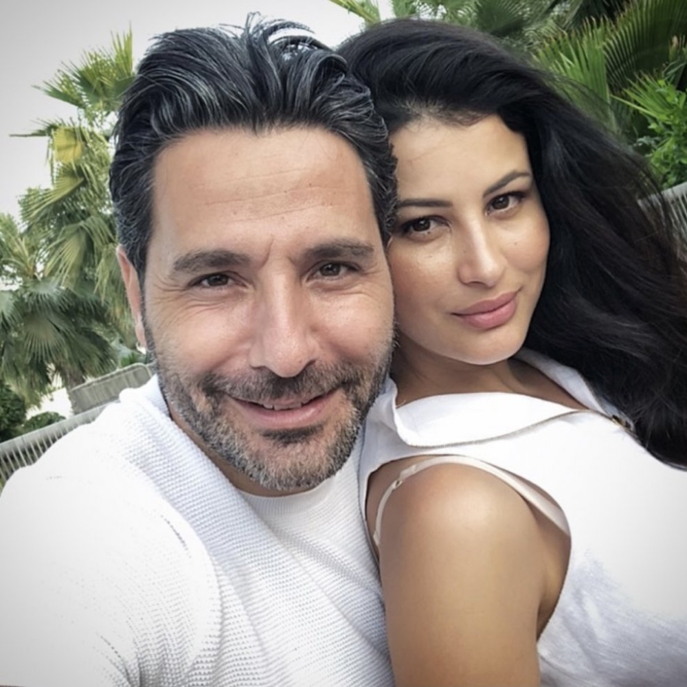 وسام بريدي وزوجته ريم السعيدي بصورة لطيفة جديدة