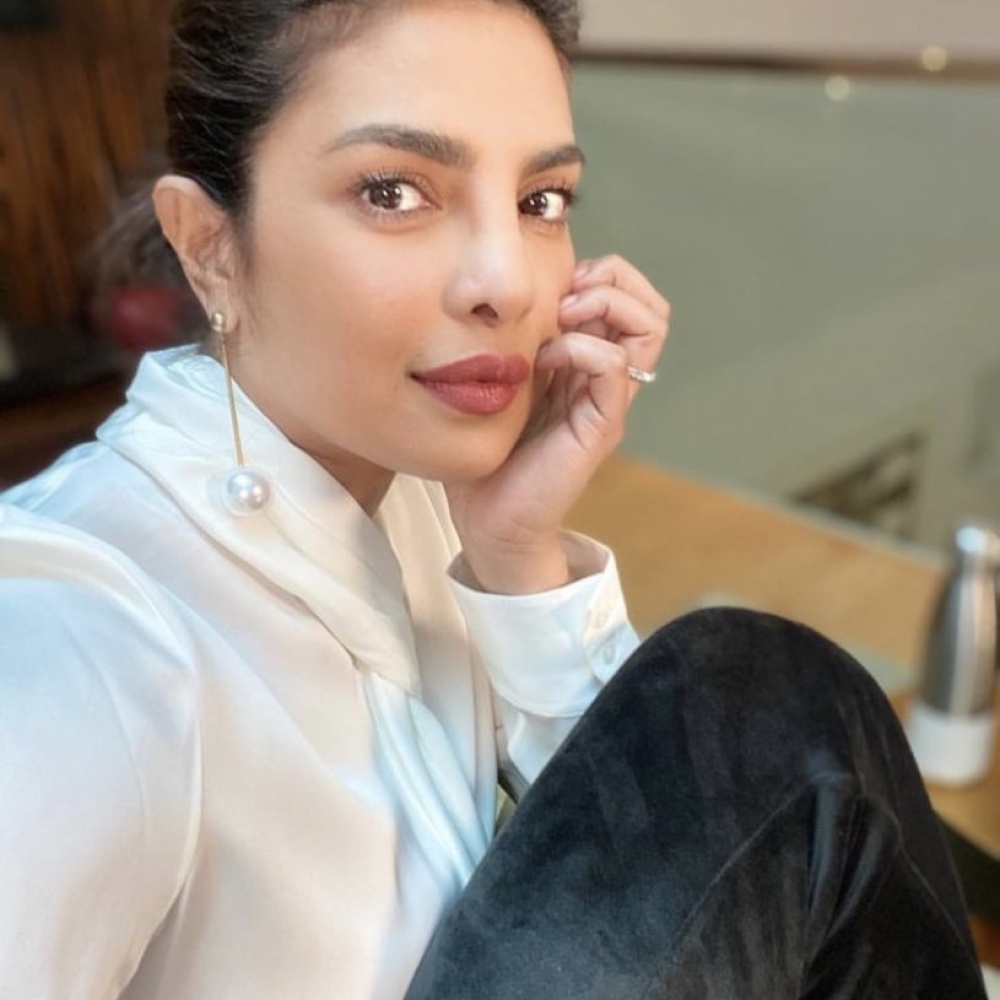 بريانكا شوبرا تطل على متابعيها بهذه الصورة الجديدة