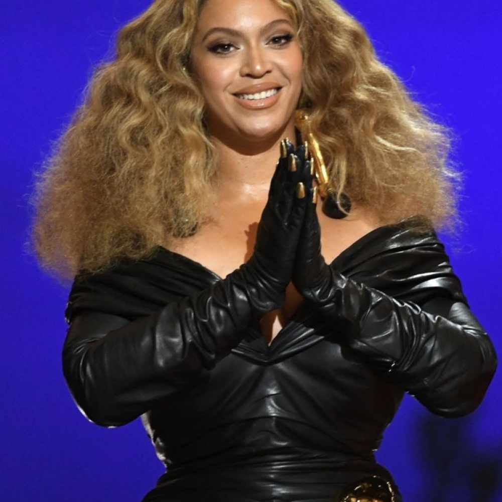 بيونسيه تكسر الرقم القياسي بحصولها على أكبر عدد من جوائز حفل Grammy Awards على الإطلاق