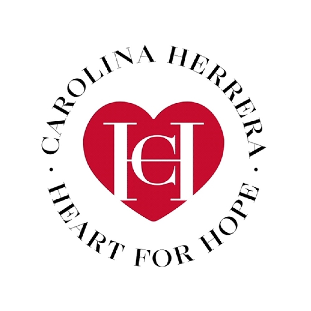 كارولينا هيريرا تشارك رسائل أمل من نساء المنطقة