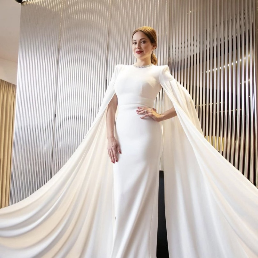 إطلالة ساحرة اعتمدتها ريا أبي راشد في حفل جوائز BAFTA 2021