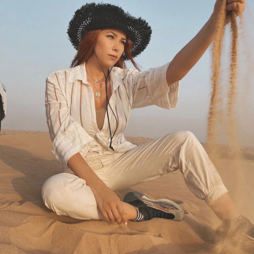 دانييلا رحمة تستمتع بأجواء الصحراء المميزة خلال عطلتها في دبي