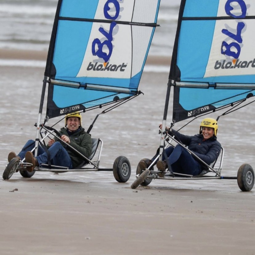 كيت ميدلتون والأمير ويليام في رحلة جديدة مليئة بالمرح في جامعة St Andrews التي التقيا بها