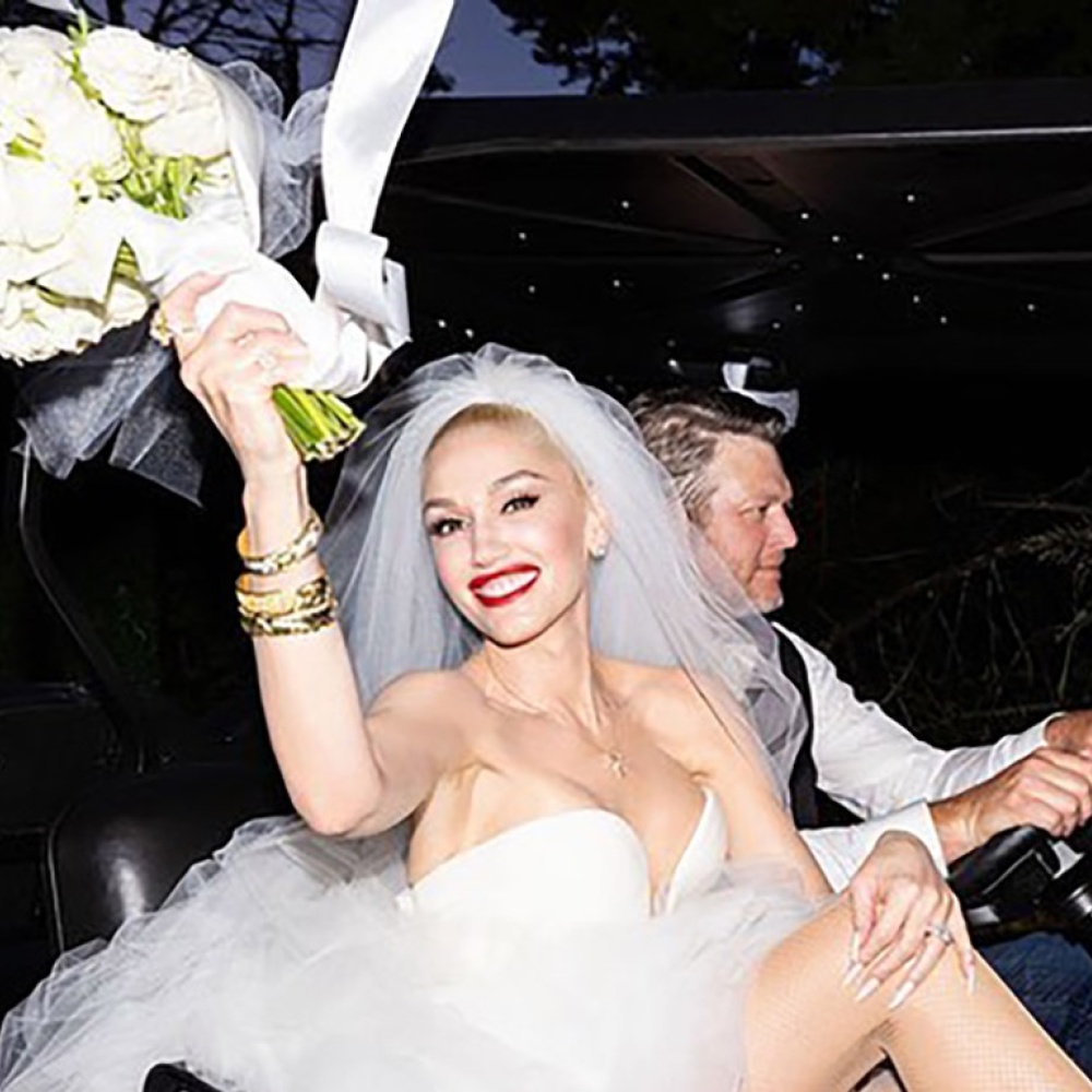 لقطات نشرتها غوين ستيفاني على انستغرام من حفل زفافها قبل أيام قليلة