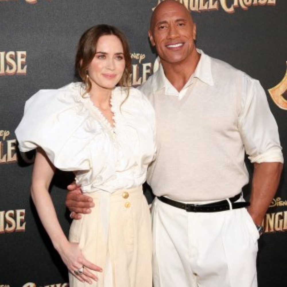 إميلي بلانت ودواين جونسون في العرض العالمي الأول لفيلم Jungle Cruise في كاليفورنيا