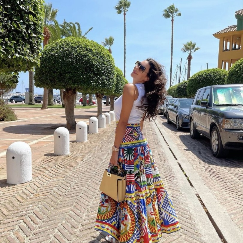 ياسمين صبري تختار الألوان المرحة لإكمال إطلالاتها الصيفية المثالية - صورة من انستغرام