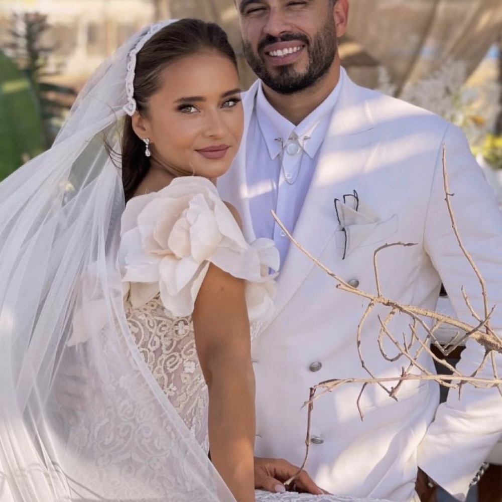 أحدث صور نشرتها نيللي كريم على انستغرام من حفل زفافها برفقة زوجها الجديد هشام عاشور