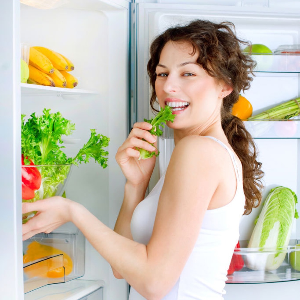 كيف يمكن لثلاجتك أن تساعدكِ على إنقاص الوزن؟