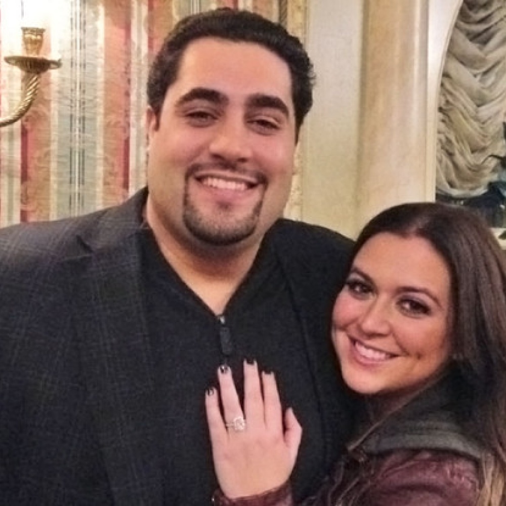 خطوبة لورين مانزو وصديقها سكاليا فيتو