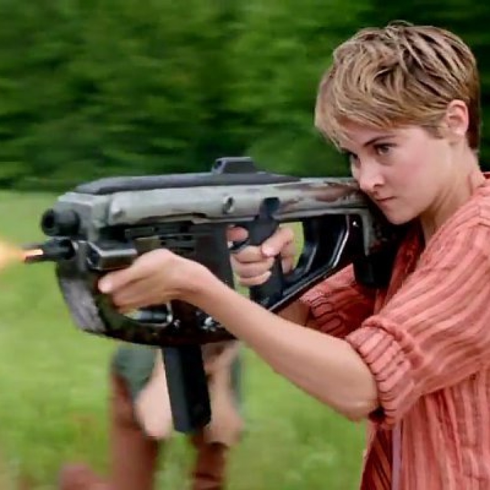 شاهد الإعلان الأخير لفيلم " Insurgent"