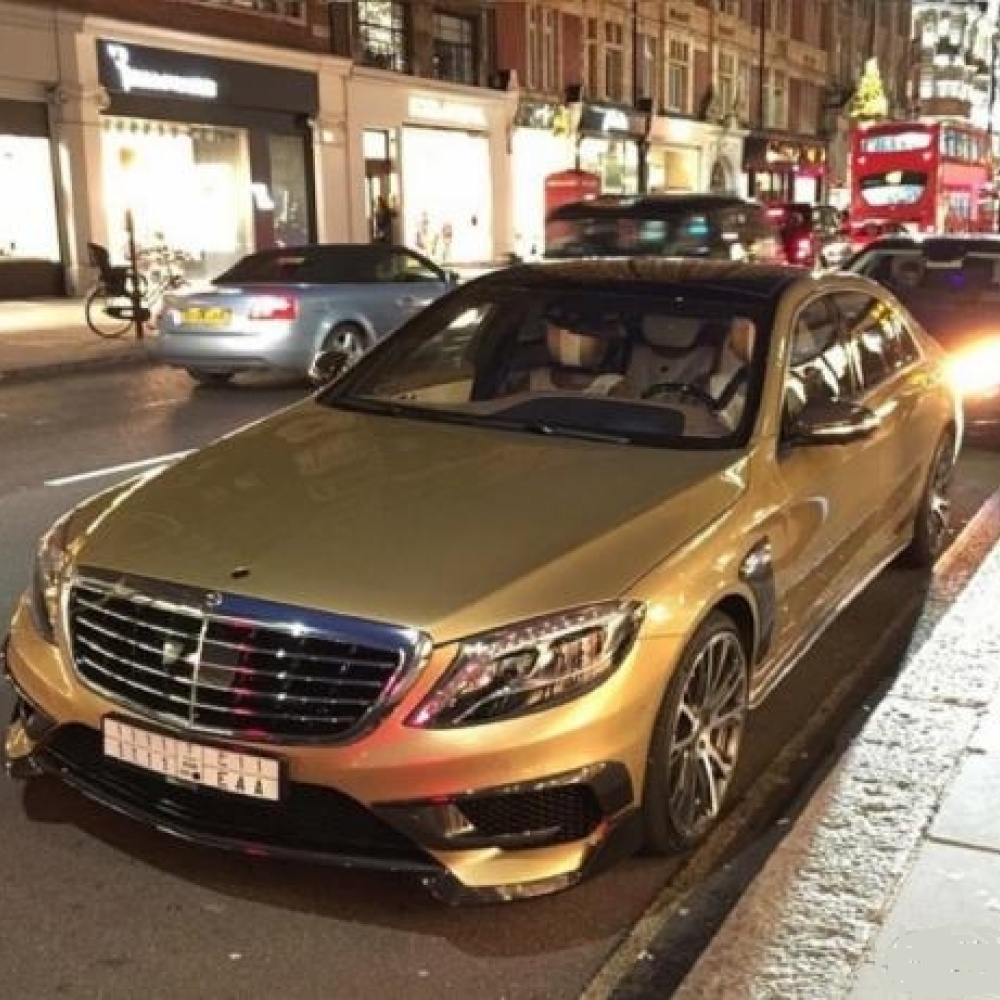 مرسيدس ذهبية تختفي ثم تظهر بلوحات سعودية