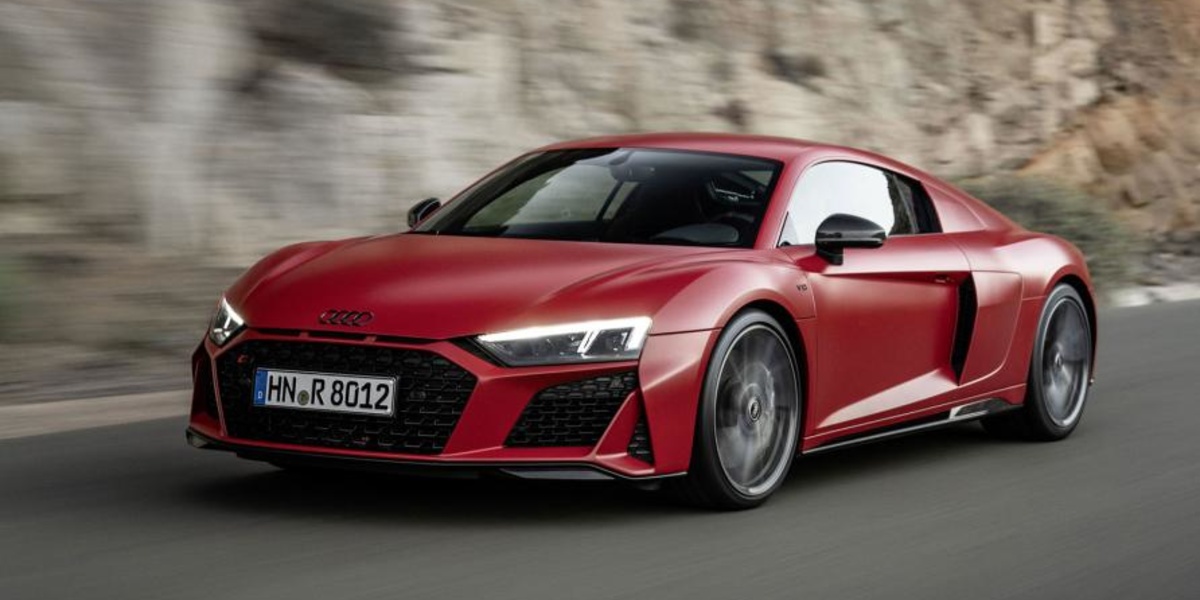 أودي تطلق R8 V10 Performance RWD الجديدة - مجلة هي